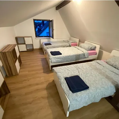 Appartement Flussnaehe Dreierwohnung *