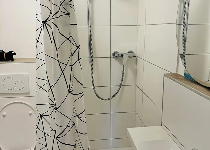 Flussnaehe Dreierwohnung